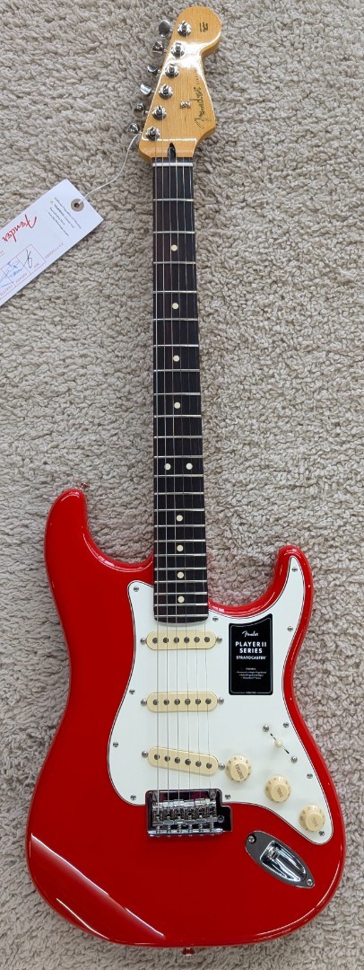 Fender Player II Stratocaster, Rosewood Fingerboard, Coral Red Finish – MIM