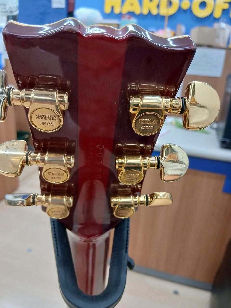 YAMAHA SG1000 Cherry Sunburst Gold Hardware Made in Japan 1979 Vintage E.Guitar