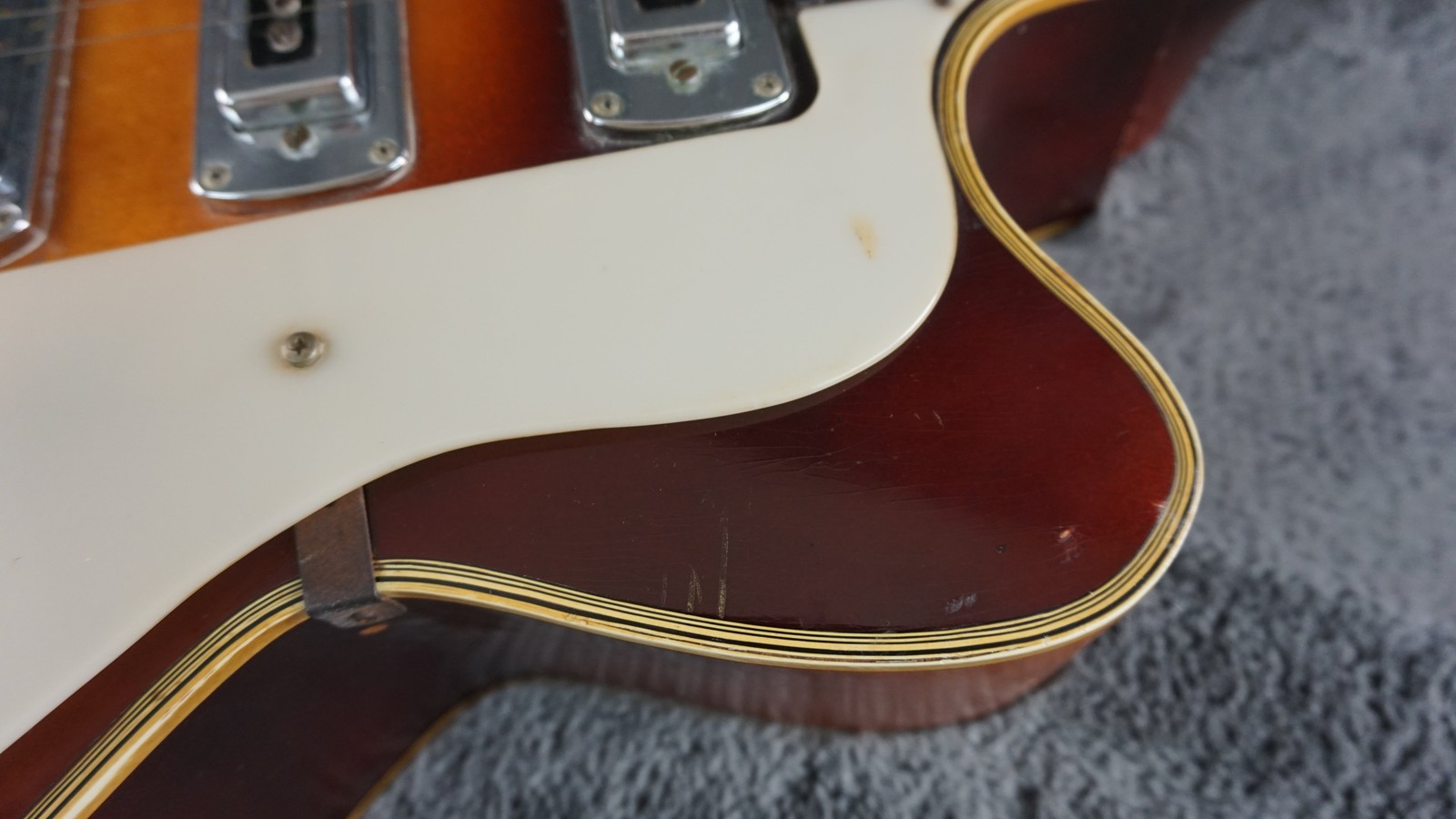 Teisco EP-17 1960s – Tobacco Burst