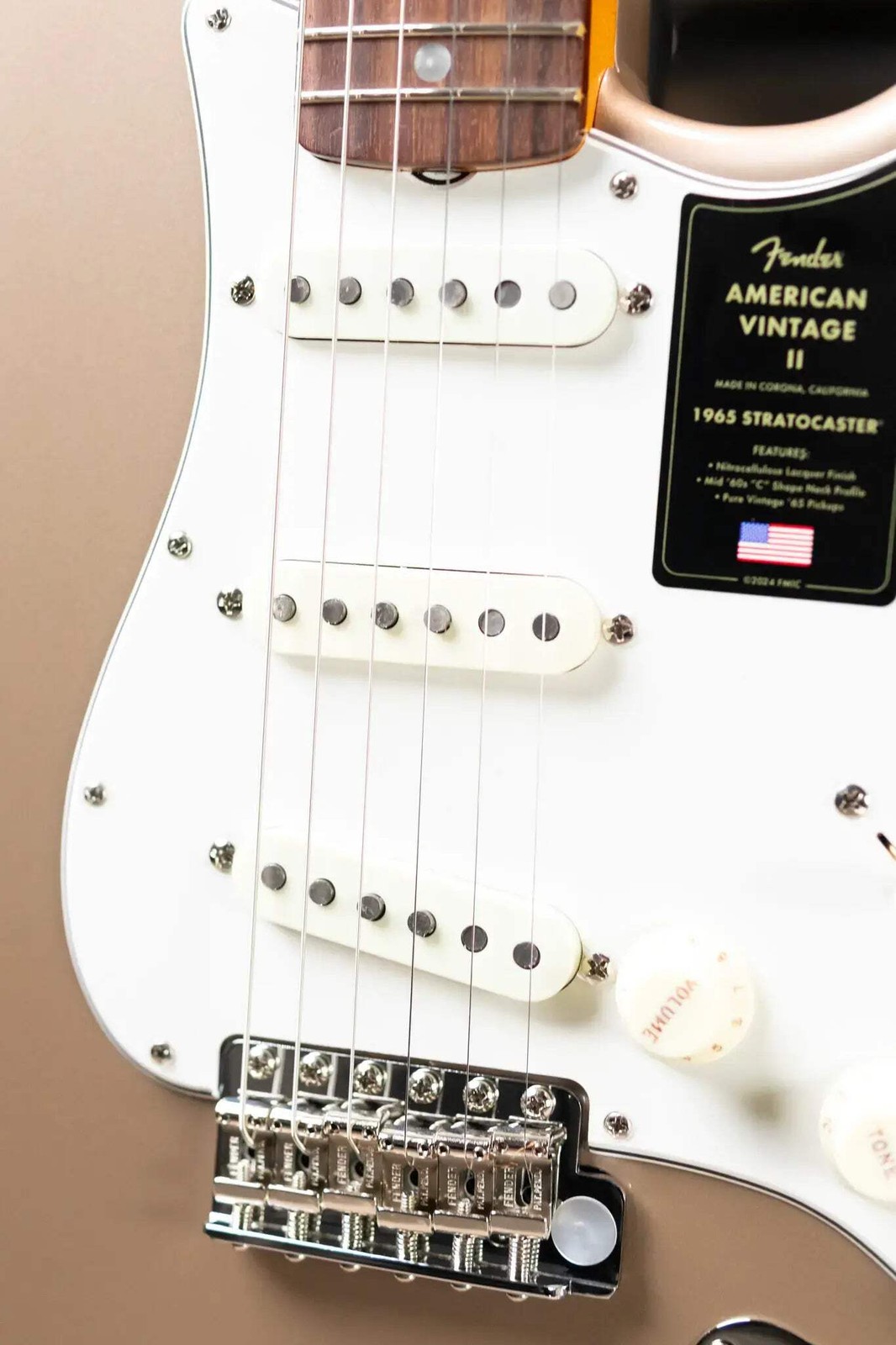 Fender American Vintage II 1965 Stratocaster, Round-Lam Rosewood Fingerboard – S