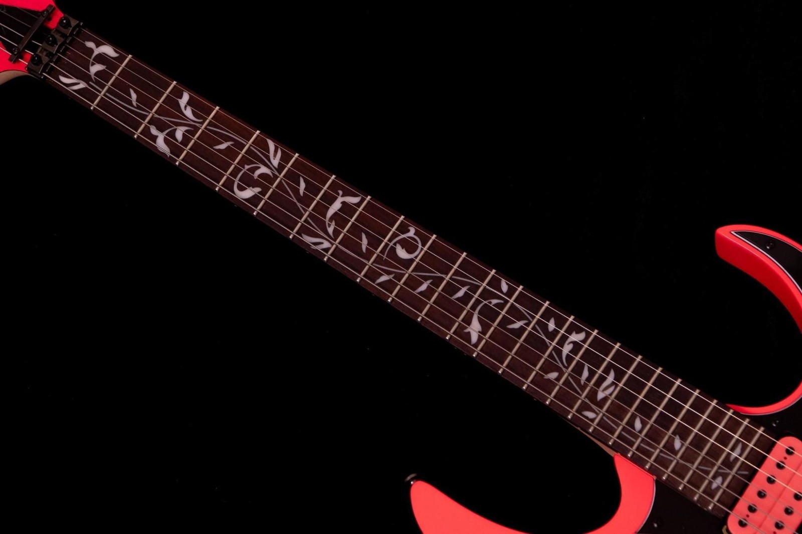 Ibanez JEMJRSP 2024 Used Meranti Body Maple Neck Jatoba FB Pink w/Soft Case