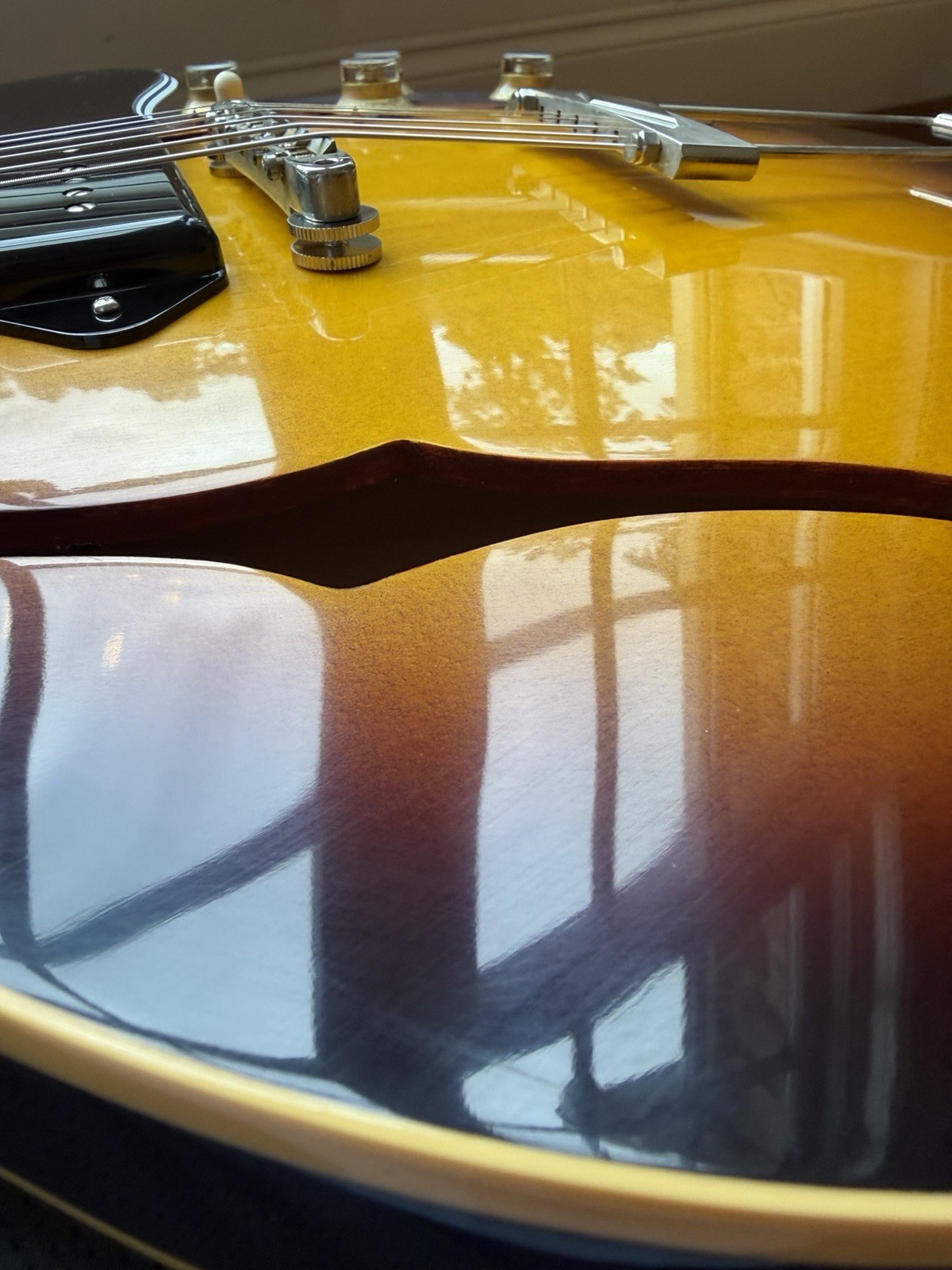 2026 Gibson Custom Shop ‘62 ES-330 VOS – Vintage Burst