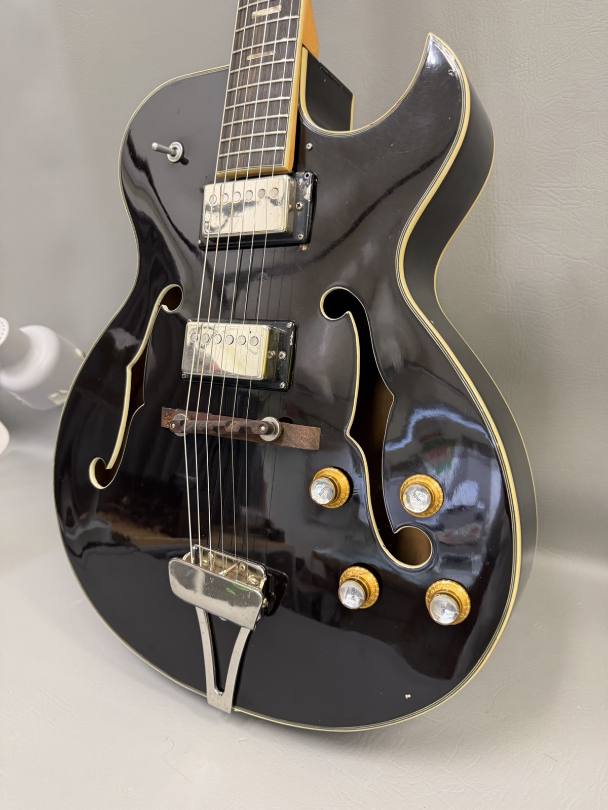 Vintage Crown Semi Hollow Guitar 60’S Made in Japan by Kawai Teisco