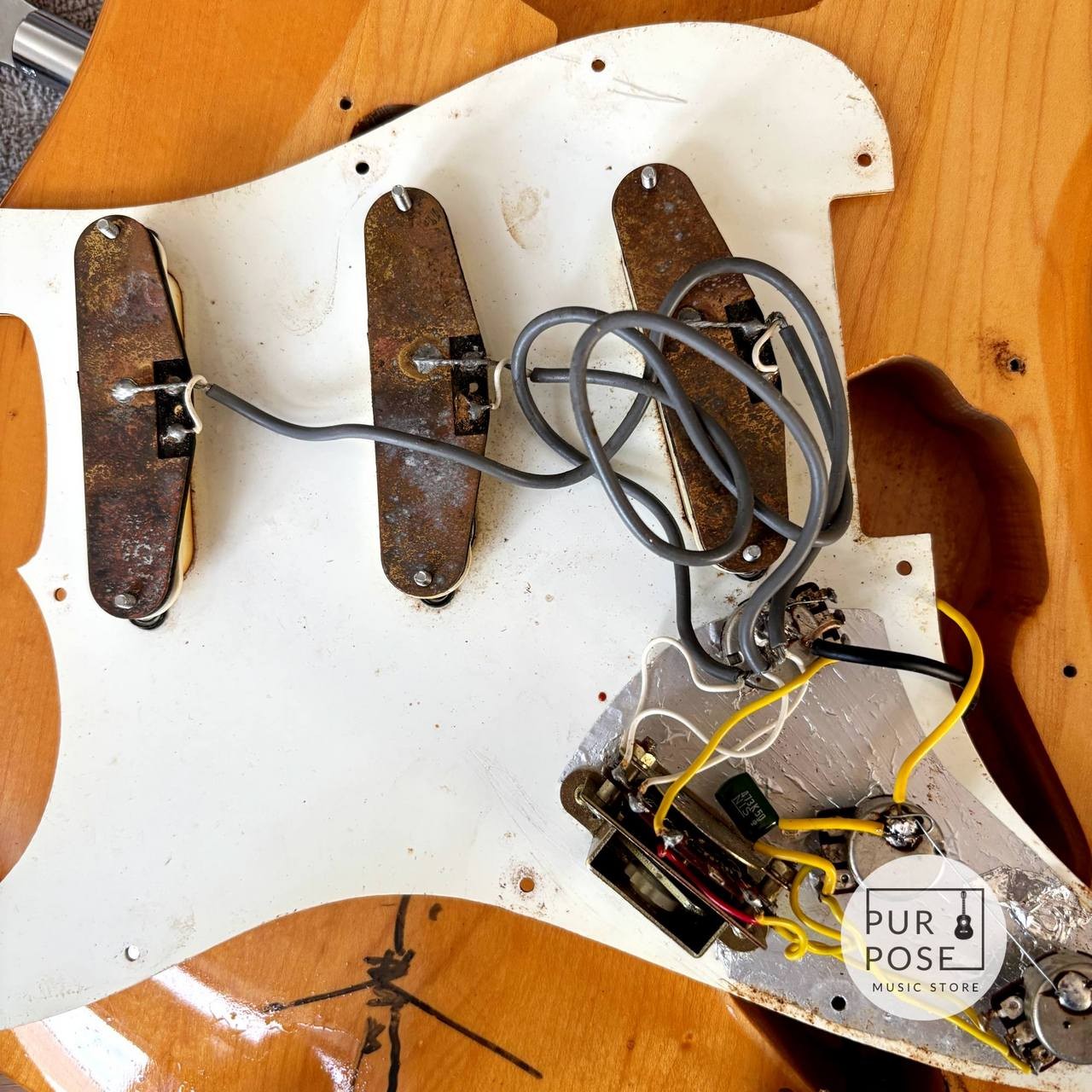 Fernandes Burny Custom FST-75N Natural 1970s Vintage Guitar MIJ from Japan