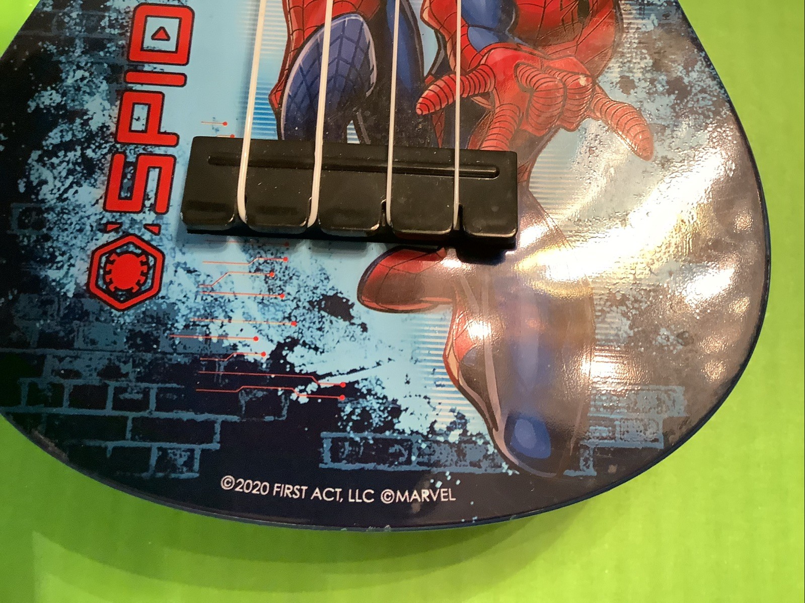 Spider-Man, FIRST ACT MARVEL Guitar/Ukelele Toy 4 Nylon Strings, 16″