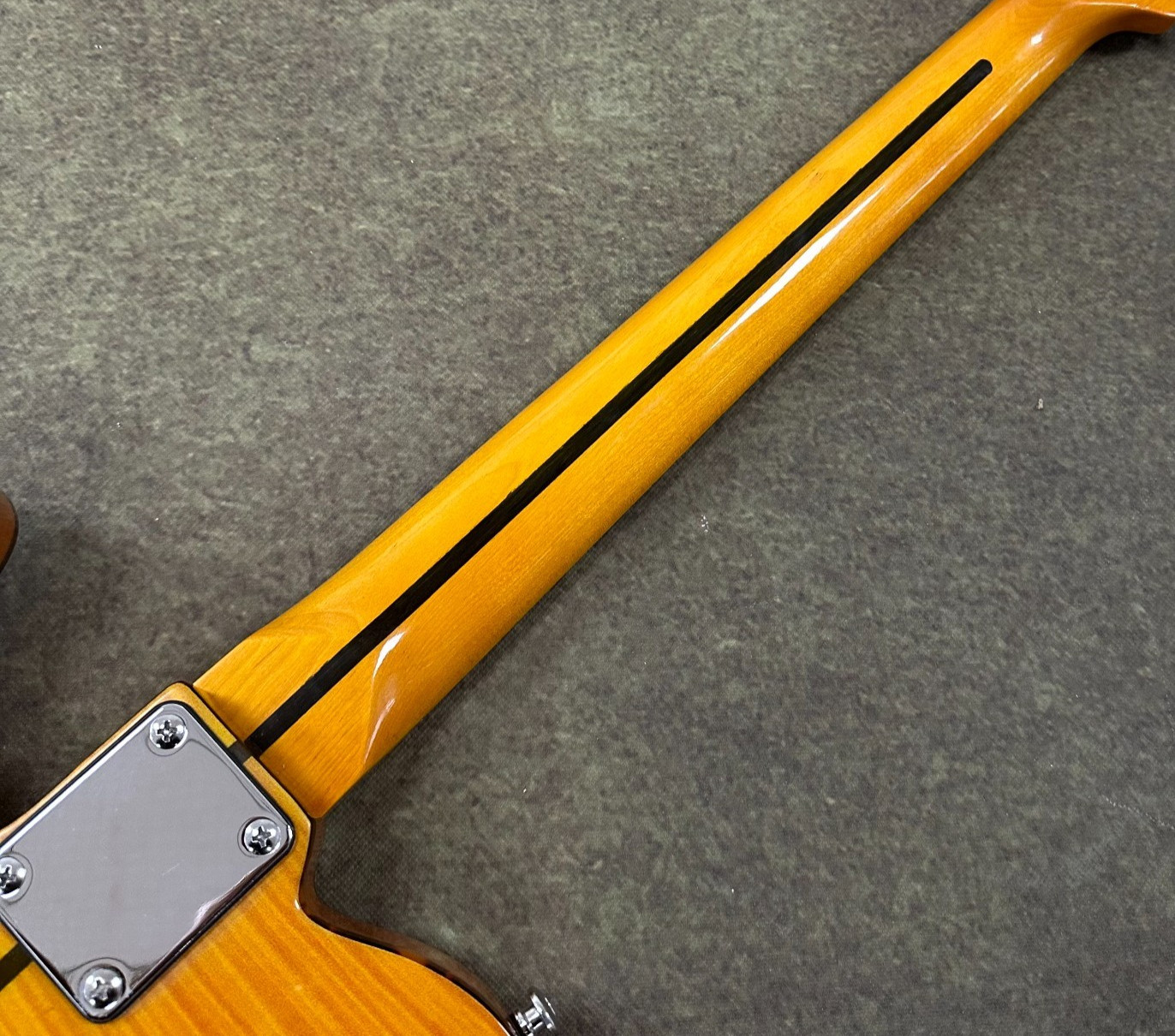 Anderson Mad Cat Amber Electric Guitar Fixed Bridge Maple Fingerboard