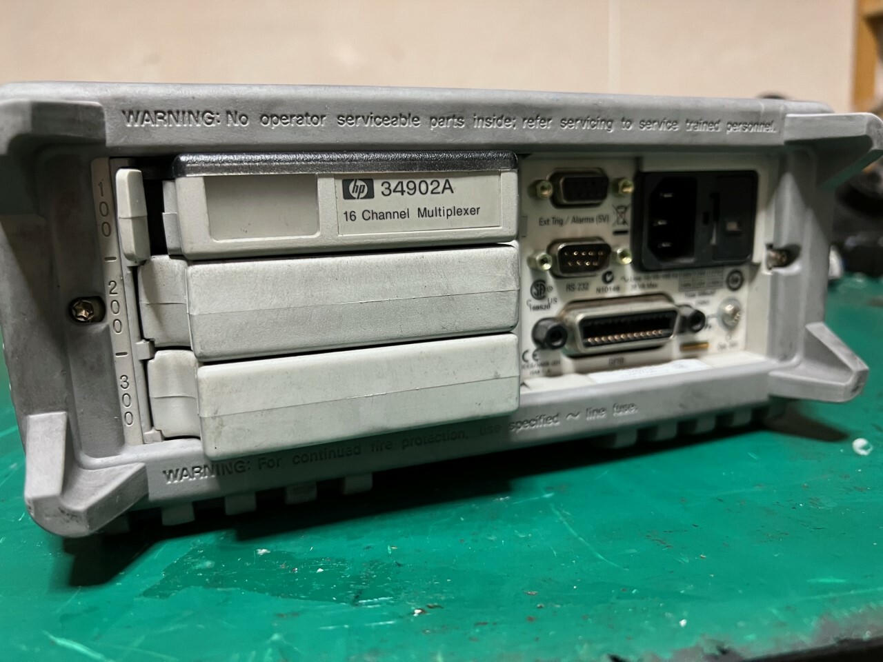 Agilent / HP Keysight 34970A Data Acquisition / Switch Unit w/ 34902A card
