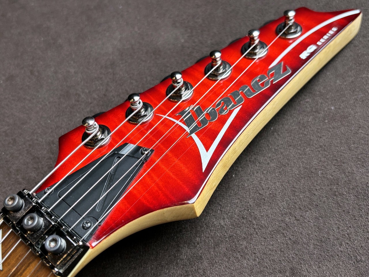 Ibanez RG470FM 3.60kg Electric Guitar W/Gig Bag Tremolo Arm Used Product