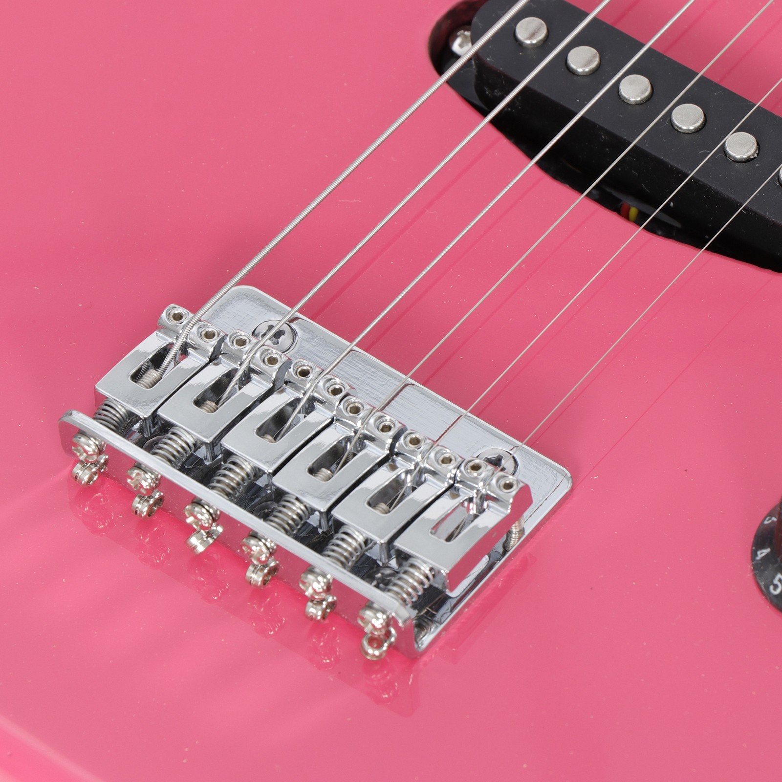 30 Inch Electric Guitar Beginner Starter Kit w/5W Amplifier Gig Bag Strings Pink