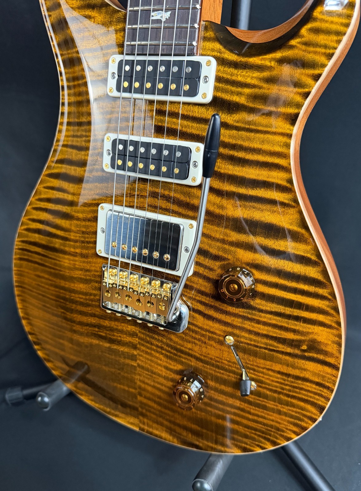 PRS Studio 22 10-Top Flamed Maple Electric Guitar Tiger Eye Finish w/ Case