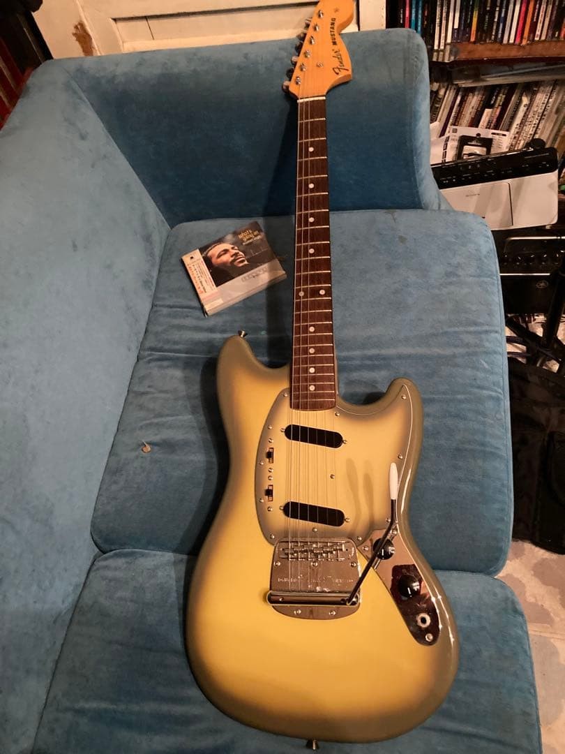 Super rare!! FenderJapan rare Antigua Mustang exquisite valuable model!!