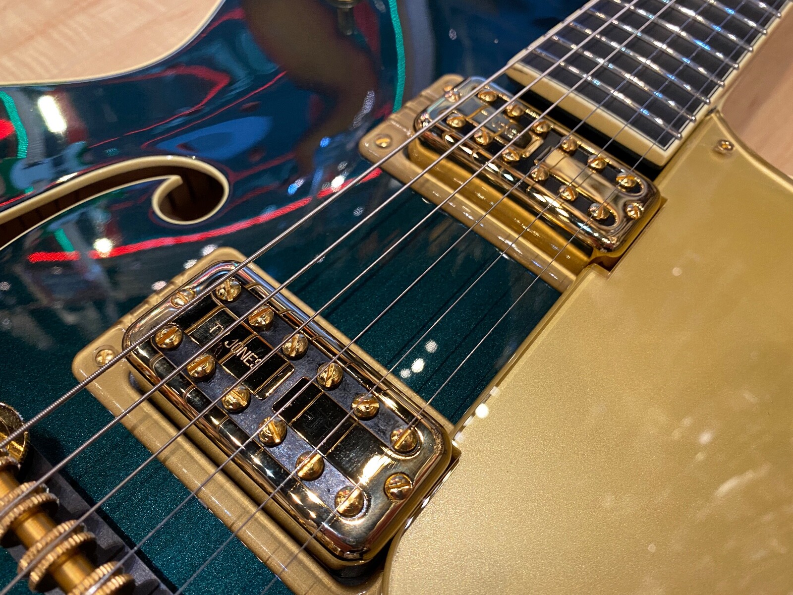 Gretsch G6196T-59 Vintage Select Edition ’59 Country Club Cadillac Green