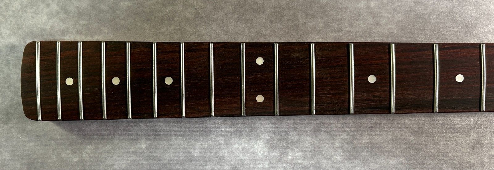 GTGloryTone™ J or P Bass Replacement Neck Roasted Maple/Rosewood Wide 1.75″ Nut