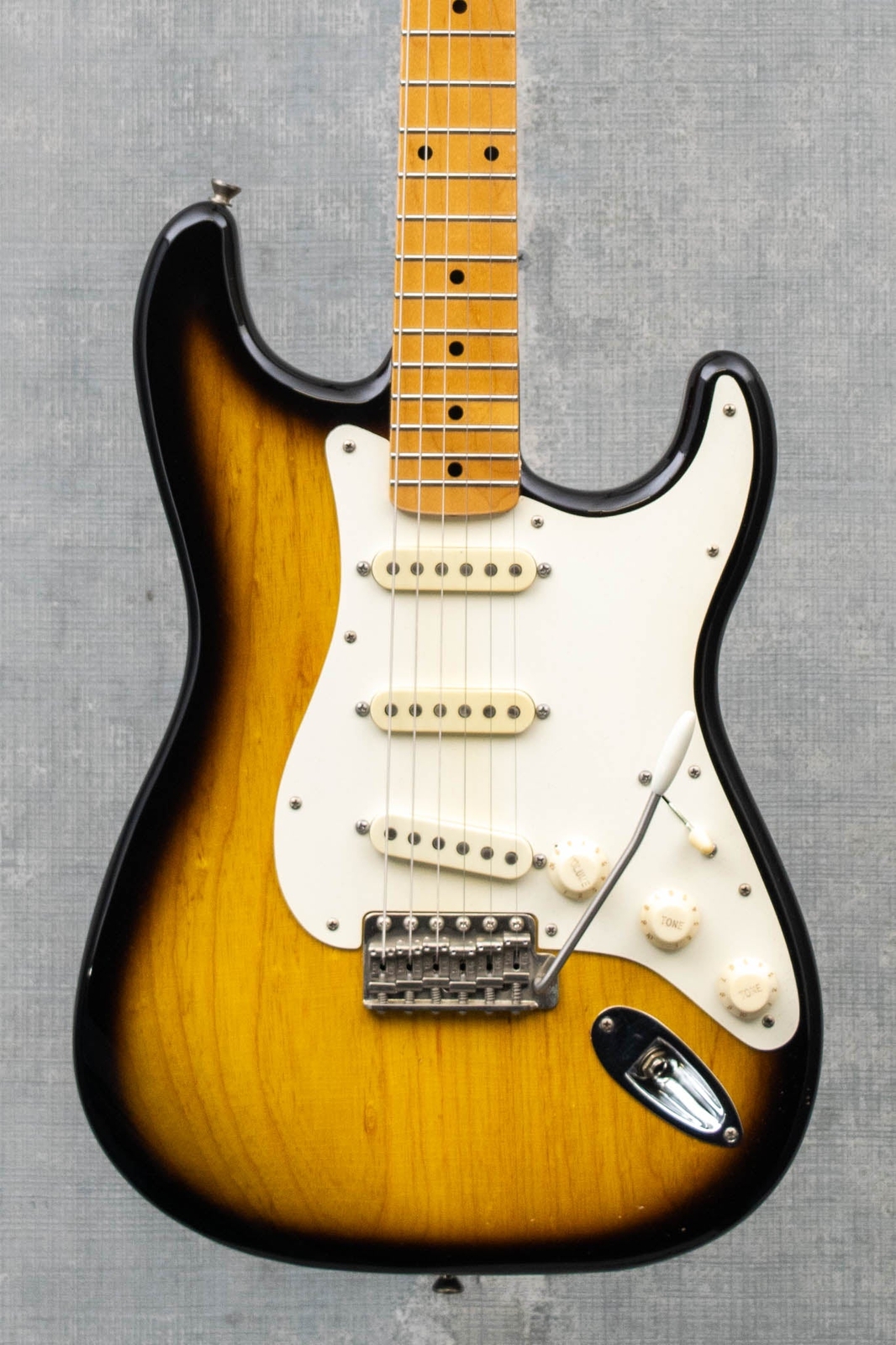 Seuf Guitars Old Hand 19 (OH-19) – 2-Tone Sunburst