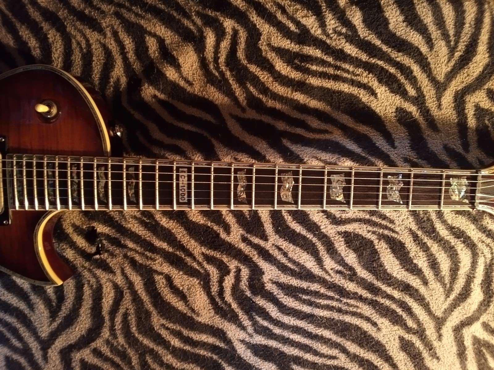 ESP LTD EC-1000 Deluxe Amber Highly Flamed, Seymour Duncans, Hard Case 2005