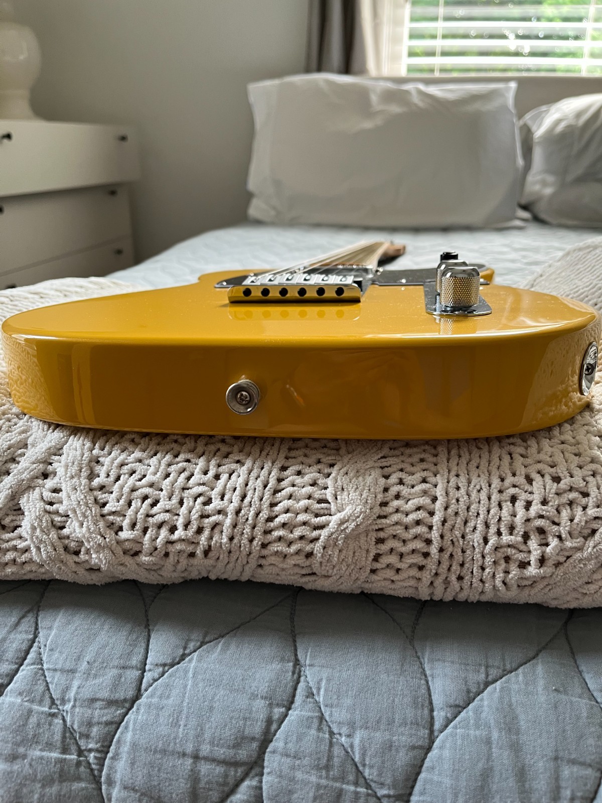 Fender Player II Modified Telecaster, Maple Fretboard, Sunshine Yellow