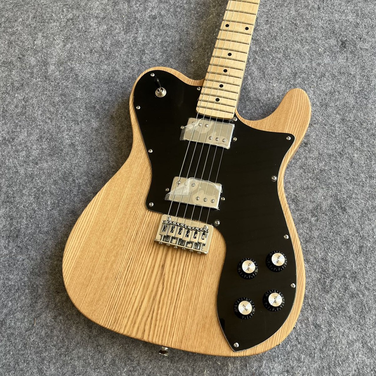 Deluxe Electric Guitar HH Humbucker Natural Wood Color Professional Guitar