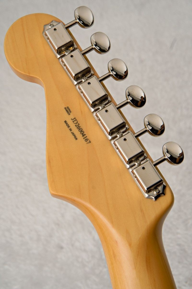 Fender / FSR Made in Japan Traditional II Late ’60s Stratocaster – Olympic White