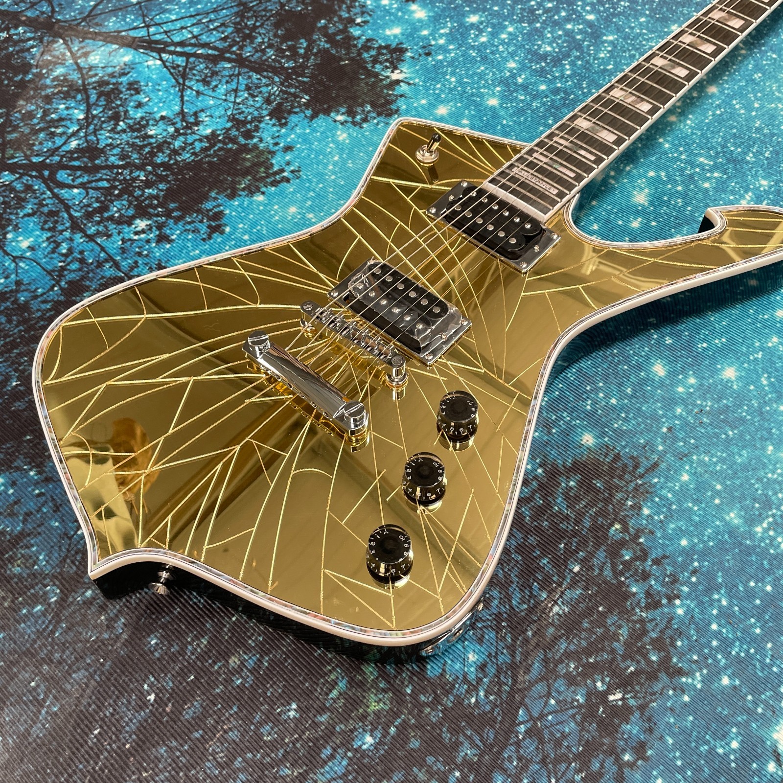 Gold Iceman Electric Guitar 6s Crack Mirror Body H-H Pickups Free Ship