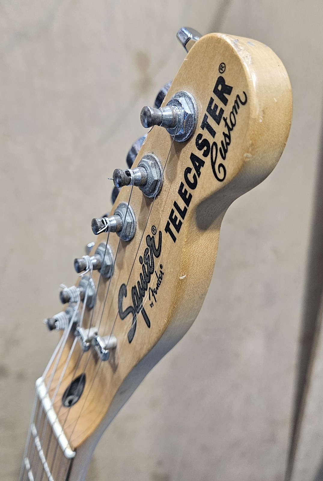 Squire by Fender Telecaster Custom 6-String Electric Guitar with Hard Case -READ
