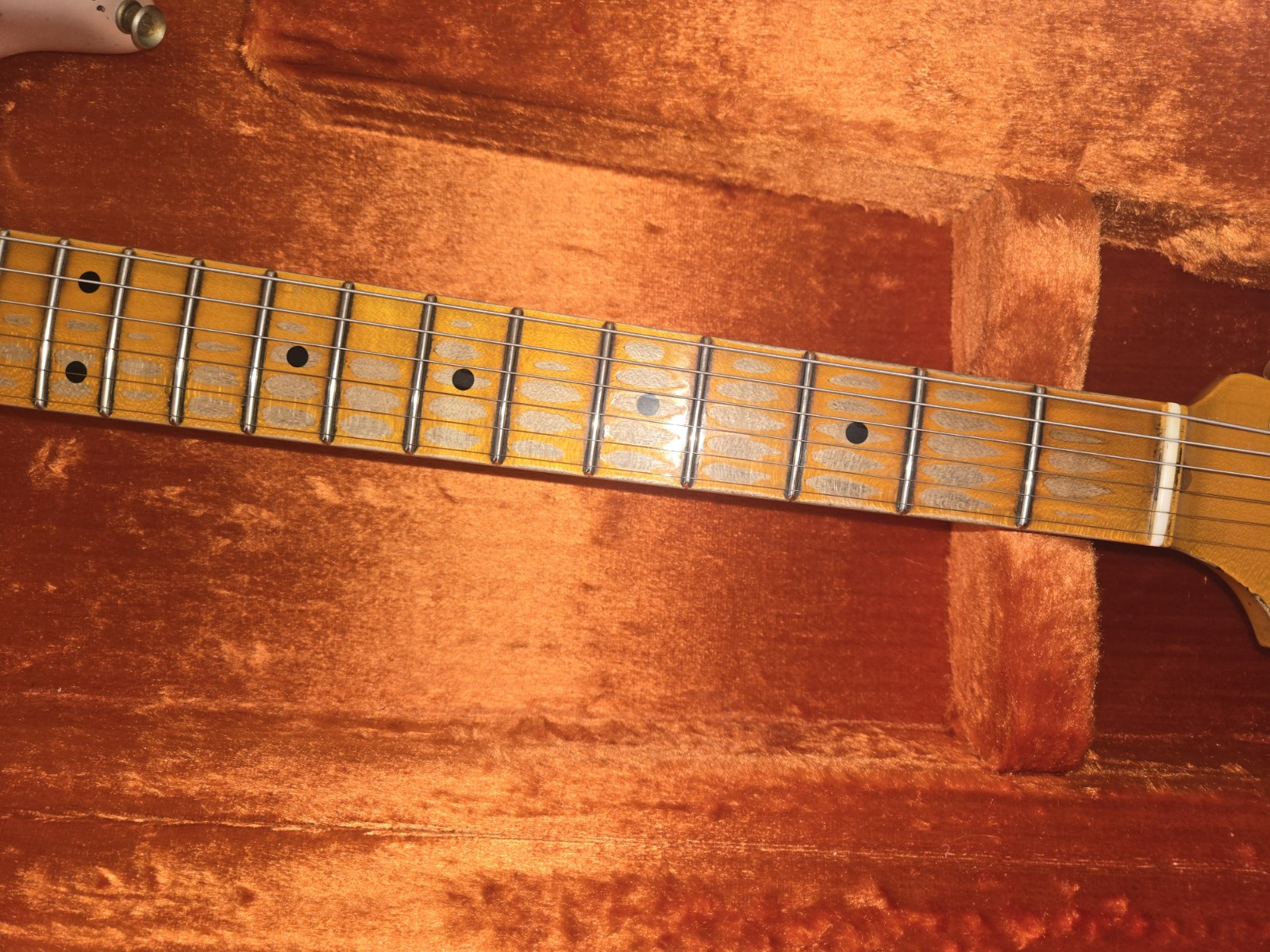 Fender Custom Shop 1956 Stratocaster Heavy Relic – Shell Pink Sunburst Two Tone