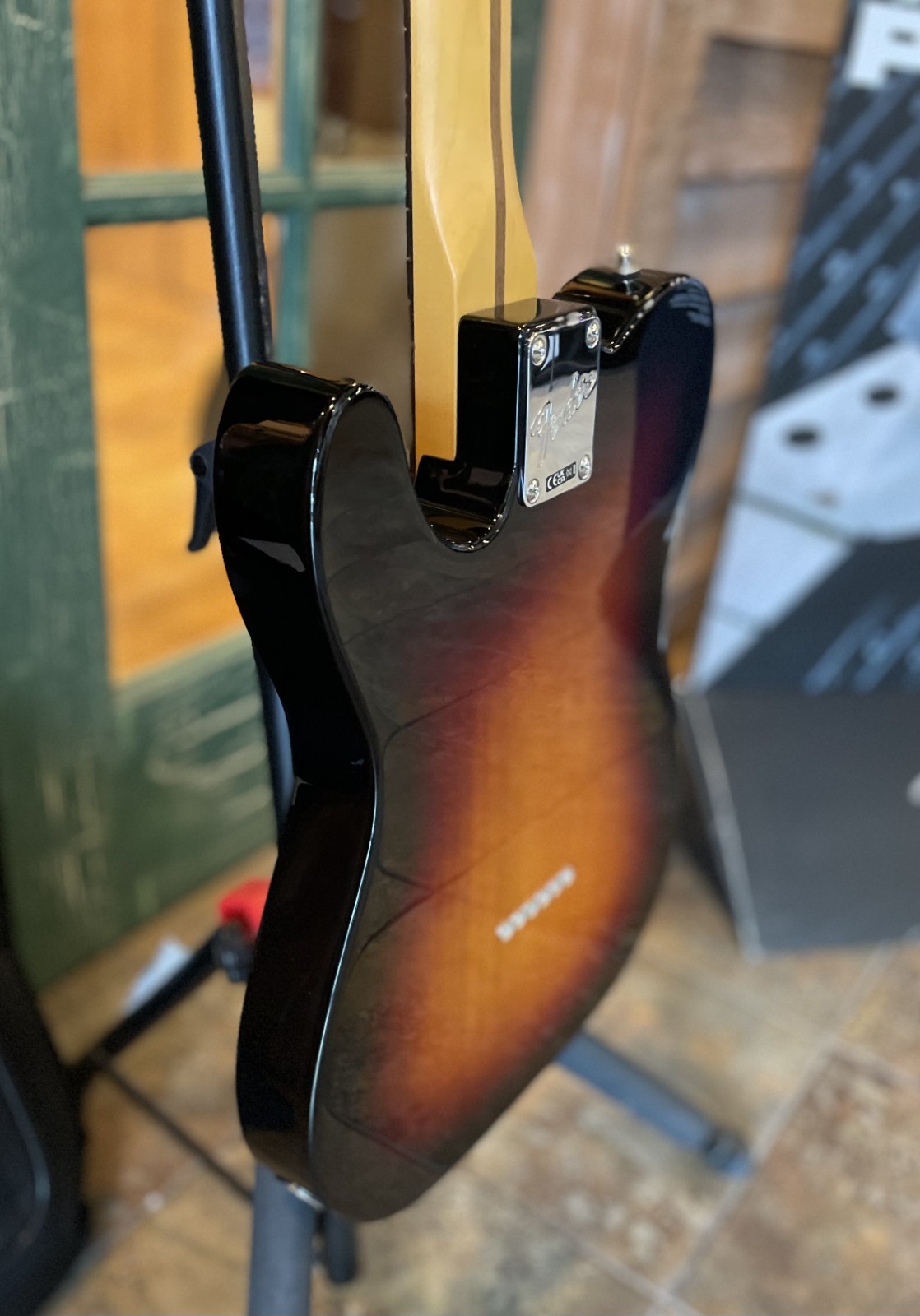Fender American Professional Classic Telecaster in 3 Color Sunburst w Fender Bag