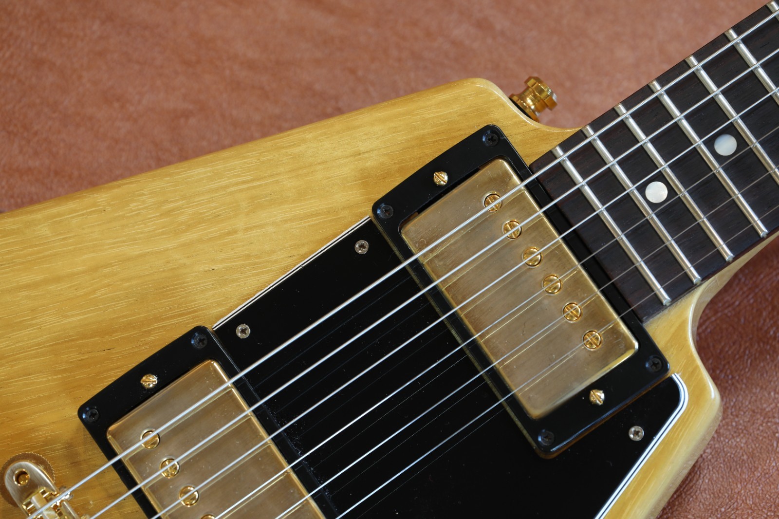 Minty! 2024 Gibson Custom Shop ’58 Korina Flying V Guitar Natural + COA OHSC
