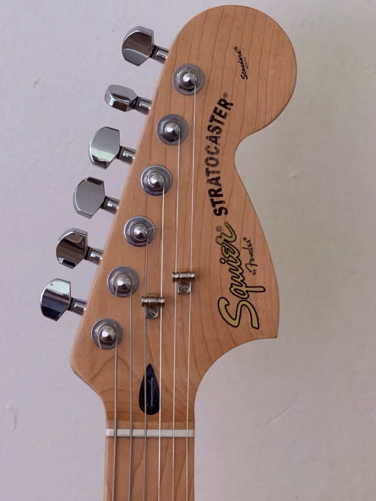 Fender Highway One Body With Squier Standard Neck And Squier Contemporary Wiring