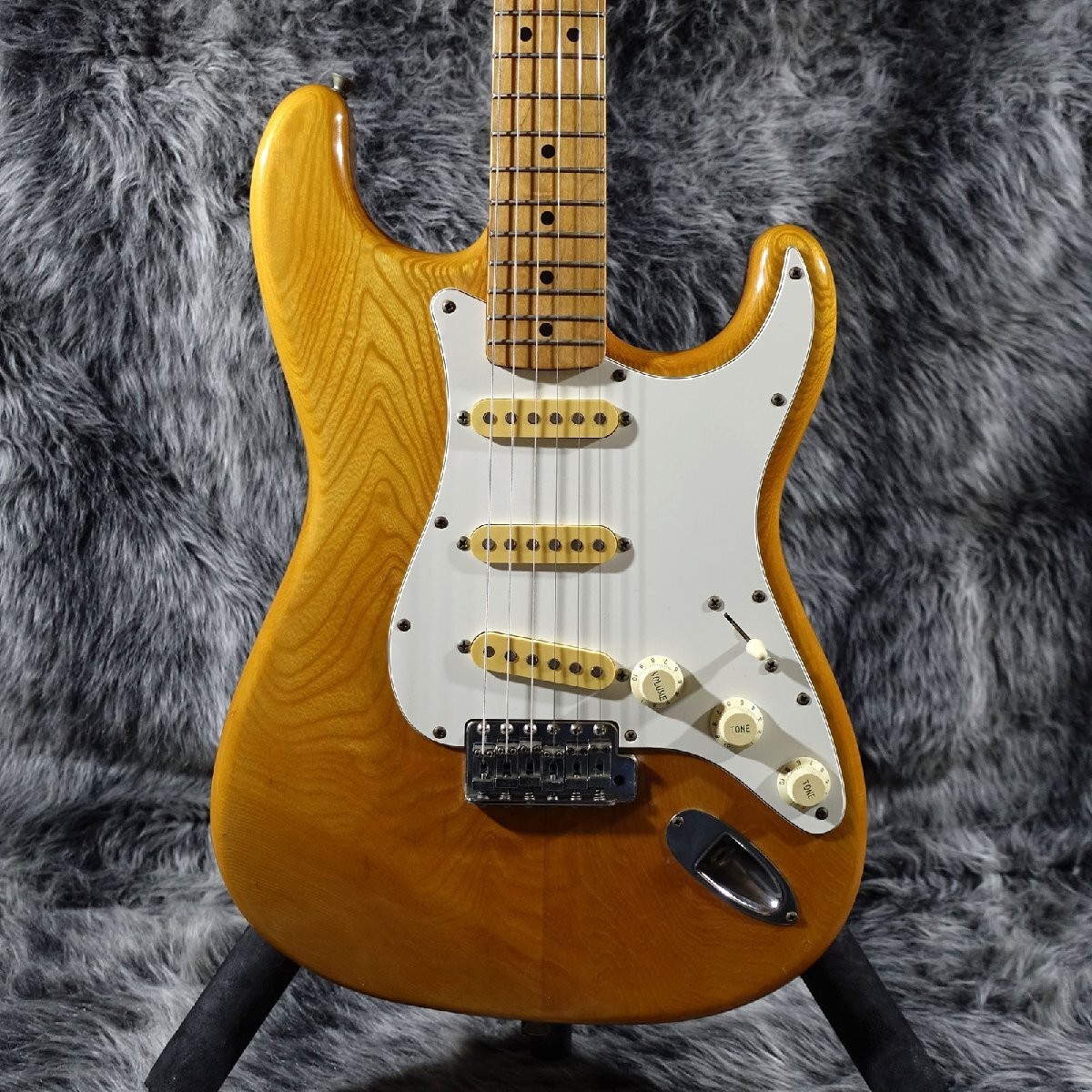 Fender Japan ST72 55 CST-50M 424126