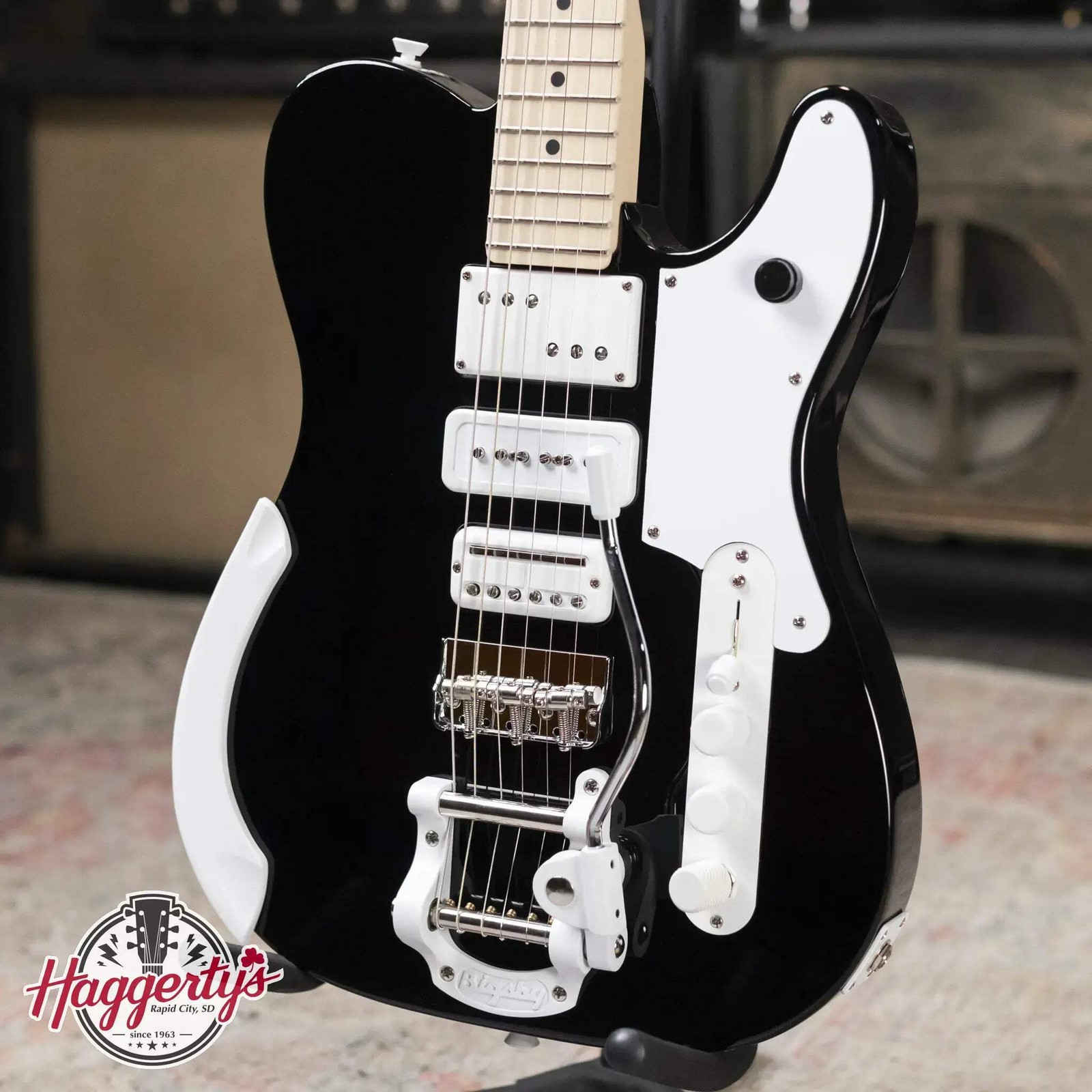 Fender Jack White Triplecaster Telecaster – Black with Hardshell Case – Demo
