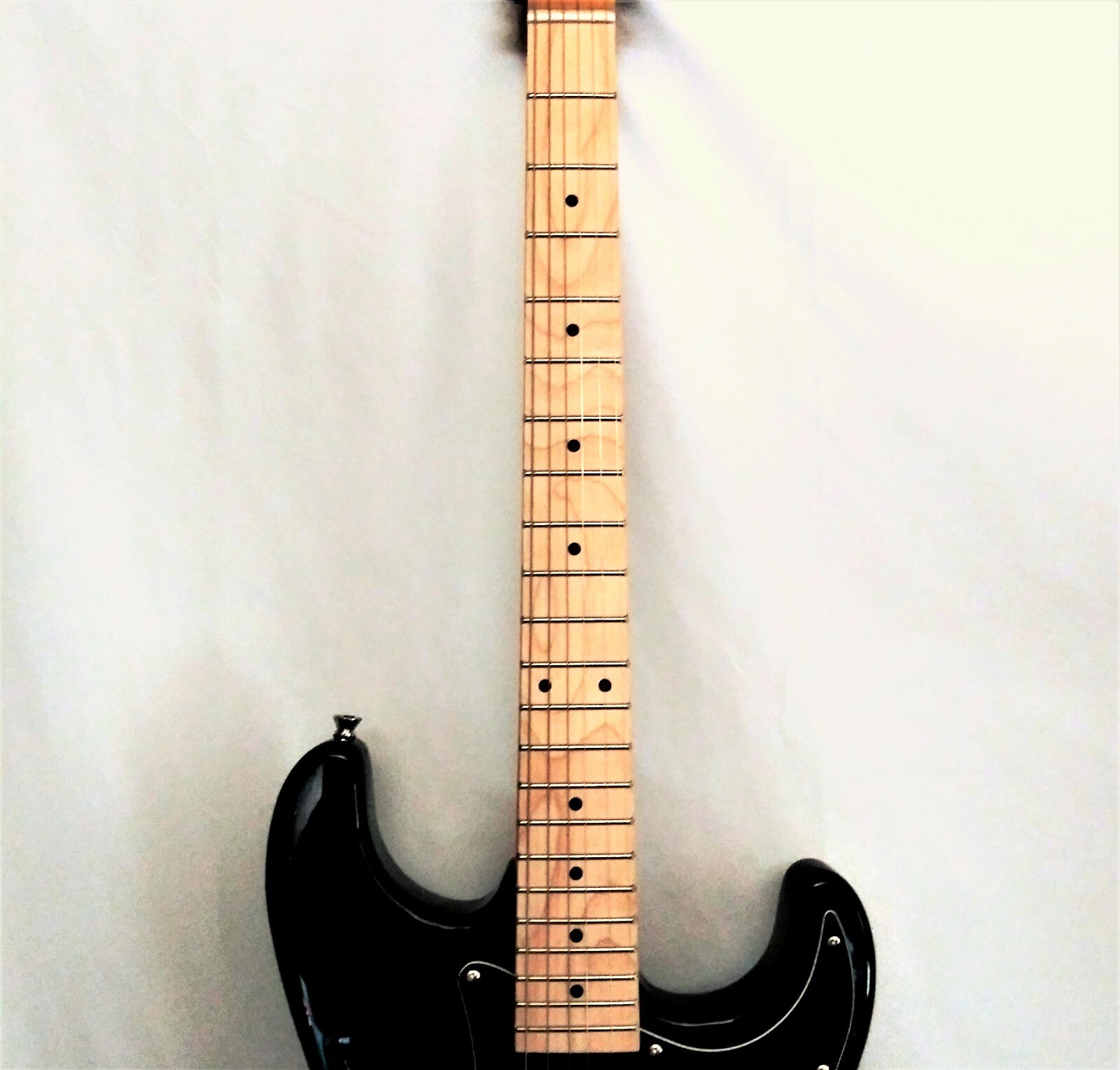 🎸OPEN BOX SPECIAL🎸+AMP! Unmkarked “S” Style Electric Guitar +Case/Bag +Strap!