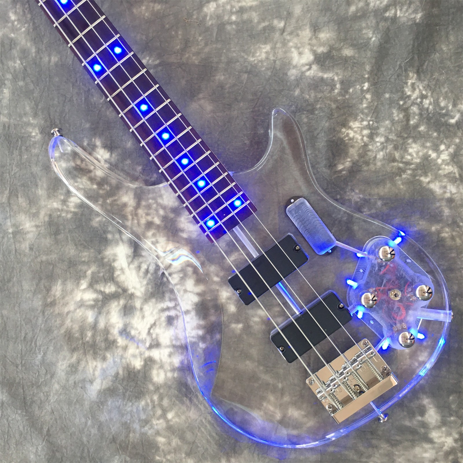 4 String Acrylic Body Electric Guitar Bass Chrome Hardware Rosewood Fretboard