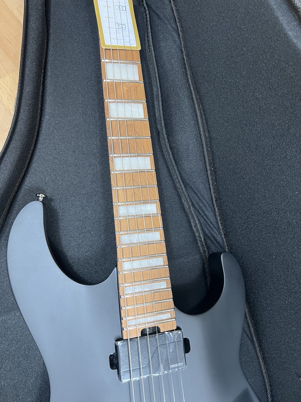 Cort KX600 Infinite Double Cutaway Electric Guitar w/Bag – Black Satin
