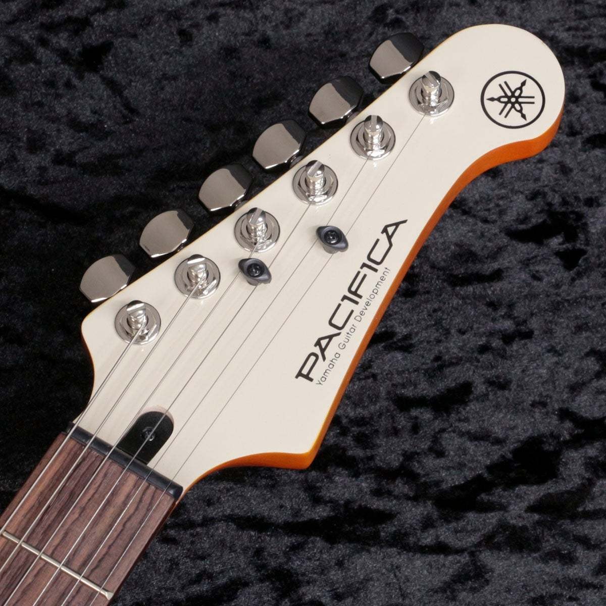 Pacifica PAC612VIIX VWH Electric Guitar 3-PU Seymour Duncan Used