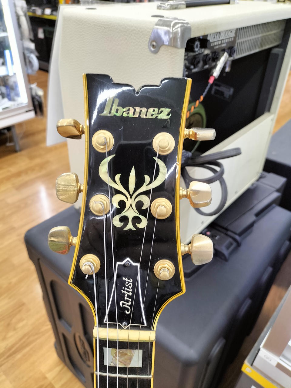Ibanez AR300CS Artist Cherry Sunburst Made in Japan Electric Guitar Used Product