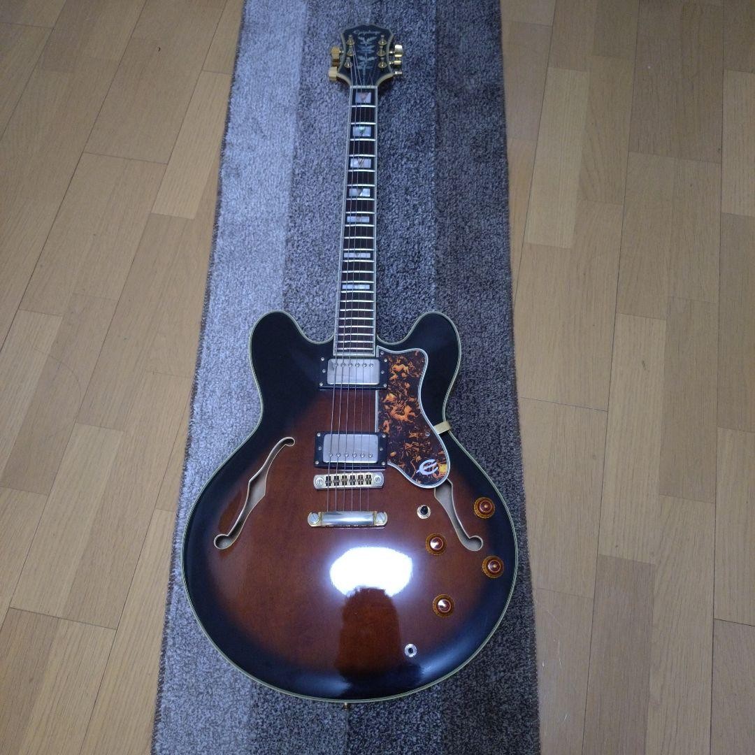 Epiphone semi-acoustic sheraton electric guitar