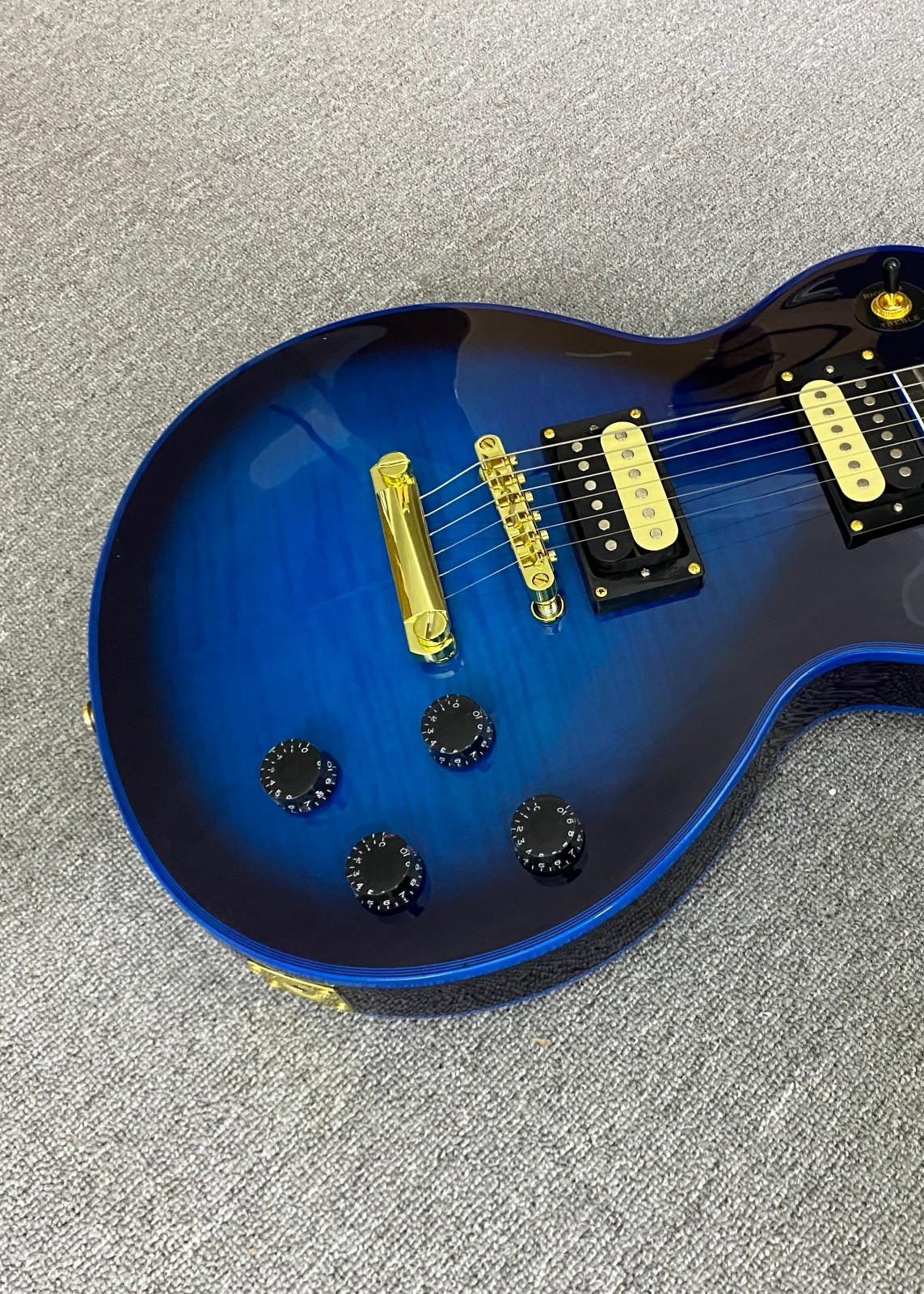 On Sale Sapphire Burst Flame maple veneer Electric Guitar Solid Mahogany Body