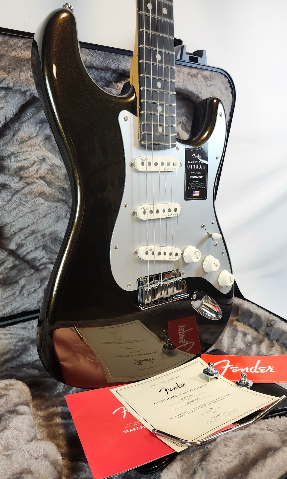 Fender American Ultra II Stratocaster, Texas Tea, W/HSC
