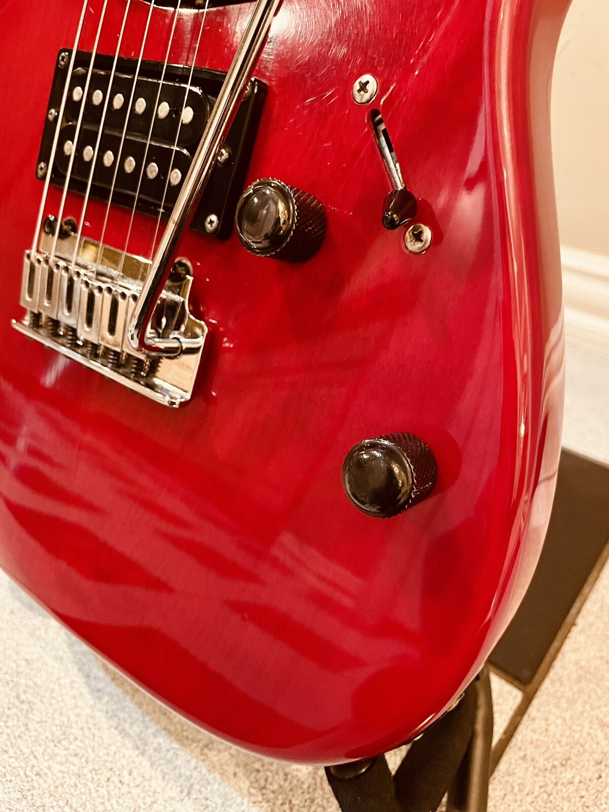 1993 Ibanez XT 170 Super Strat Guitar HSH Maple Body Trans Red Grover Tuners