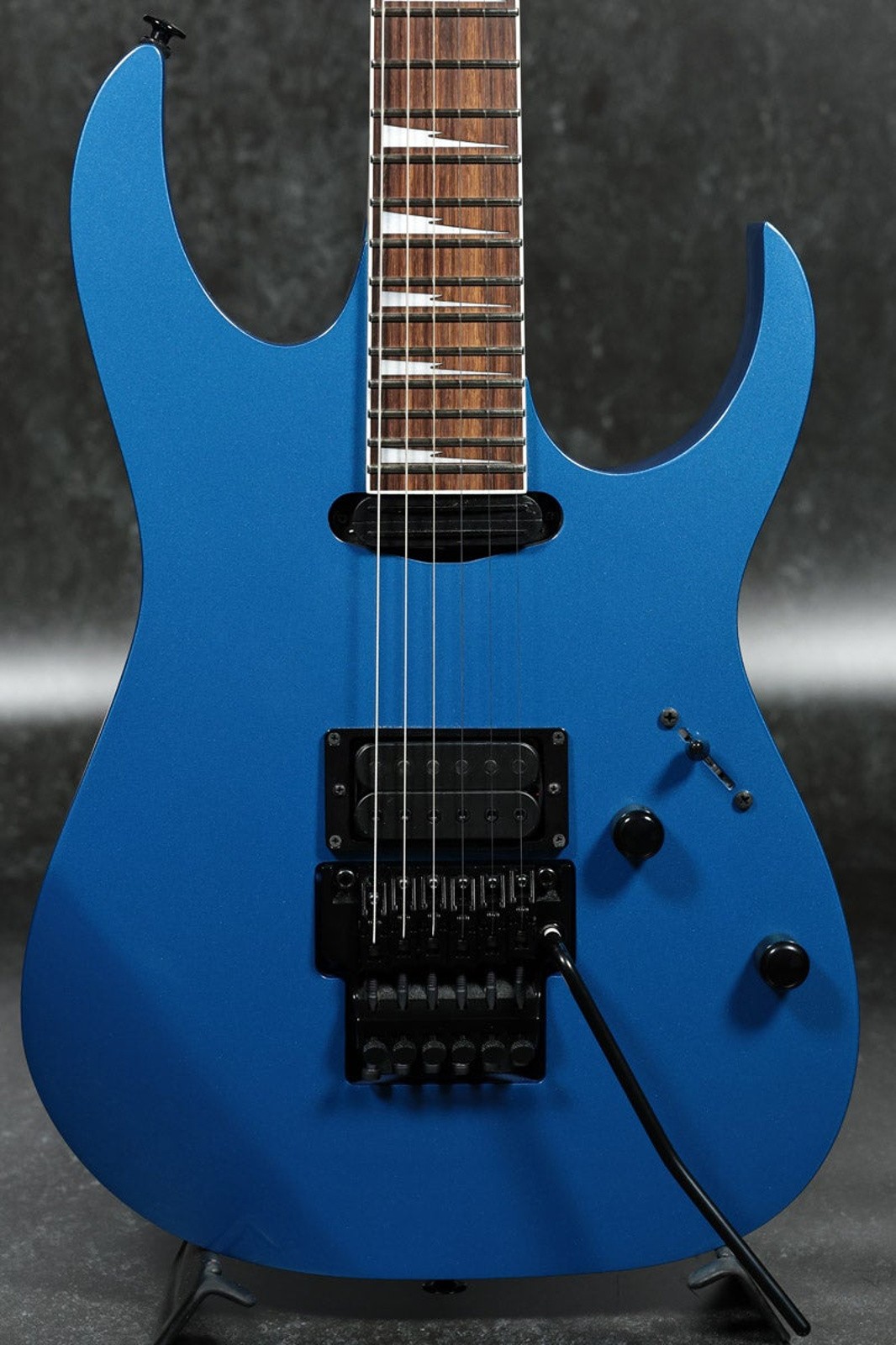 Ibanez RG565R Electric Blue Used 2025 Maple+Walnut Neck Rosewood FB w/Soft Case