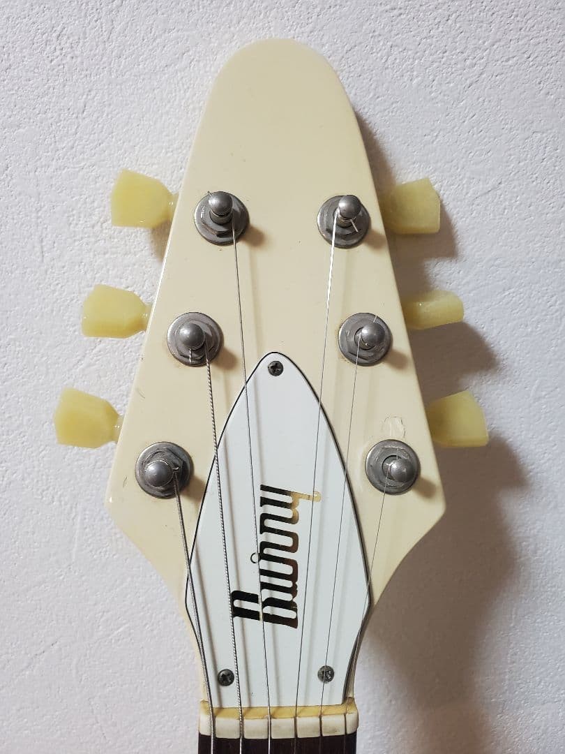 Fernandes Flying V 70’s White Electric Guitar W/Gig Bag Shipping From Japan