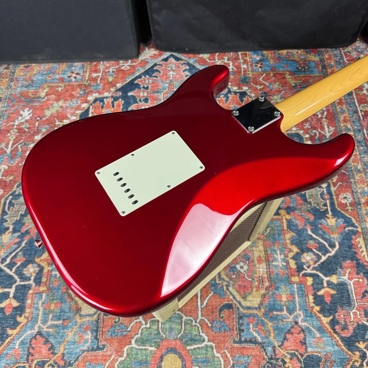Fender 75th Anniversary Traditional II 60’s Stratocaster Candy Apple Red – 2021
