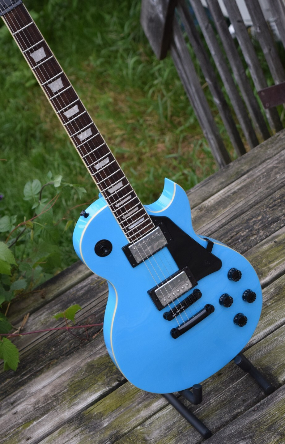 Electric Guitar Mahogany Body Maple Top Metallic Blue (Groove Canadian Brand)