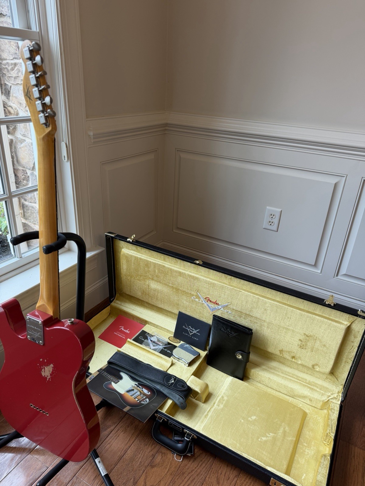 2025 Fender Custom Shop ‘63 Telecaster LR25 Relic – Dakota Red