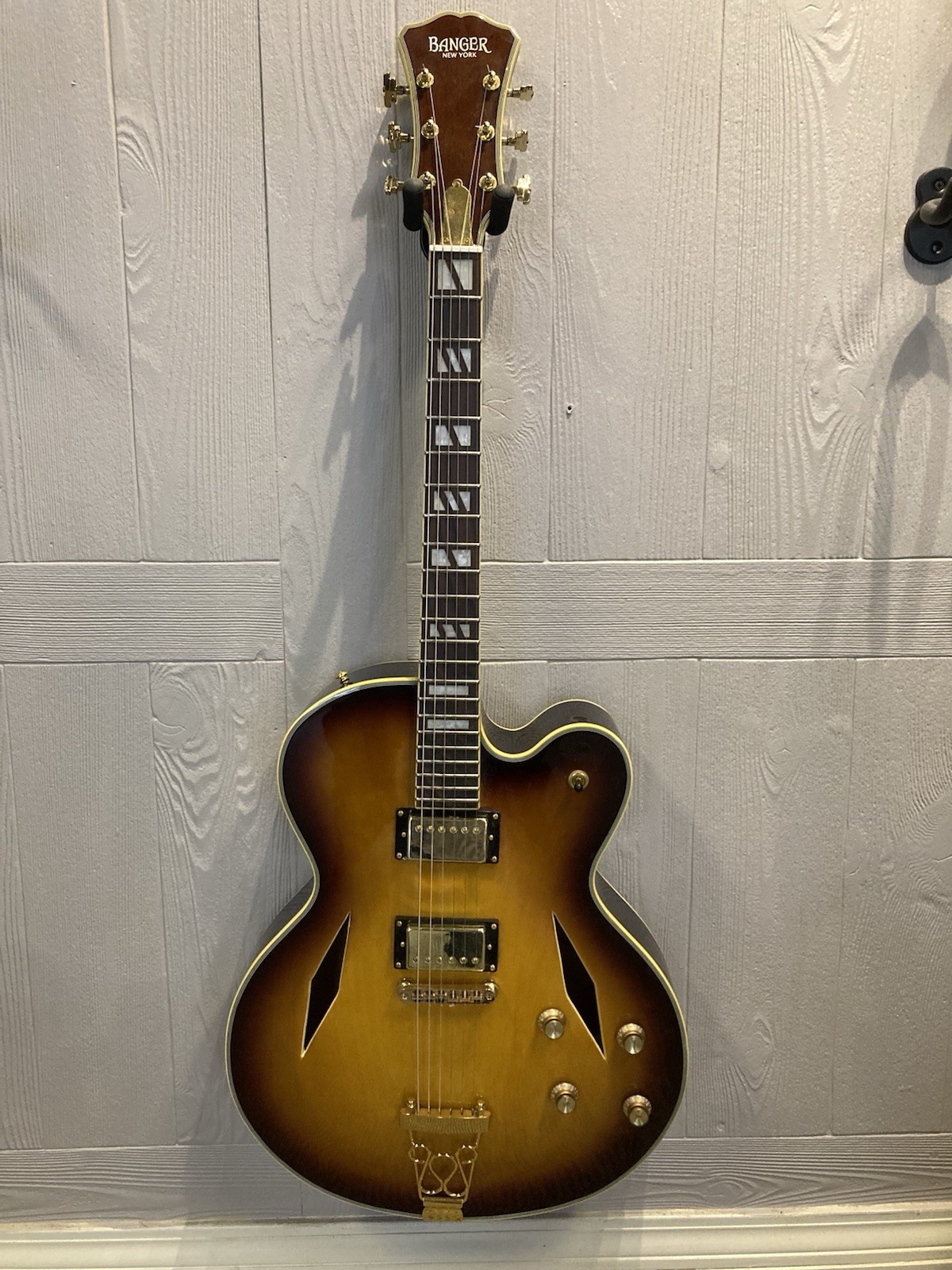 Custom Made Banger 6-string Electric Hollow body Guitar