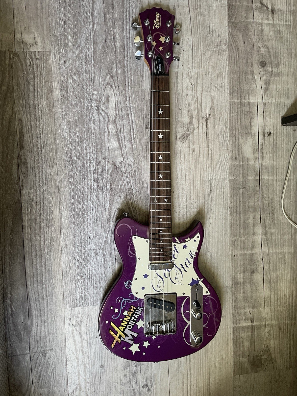 Disney Hannah Montana electric guitar