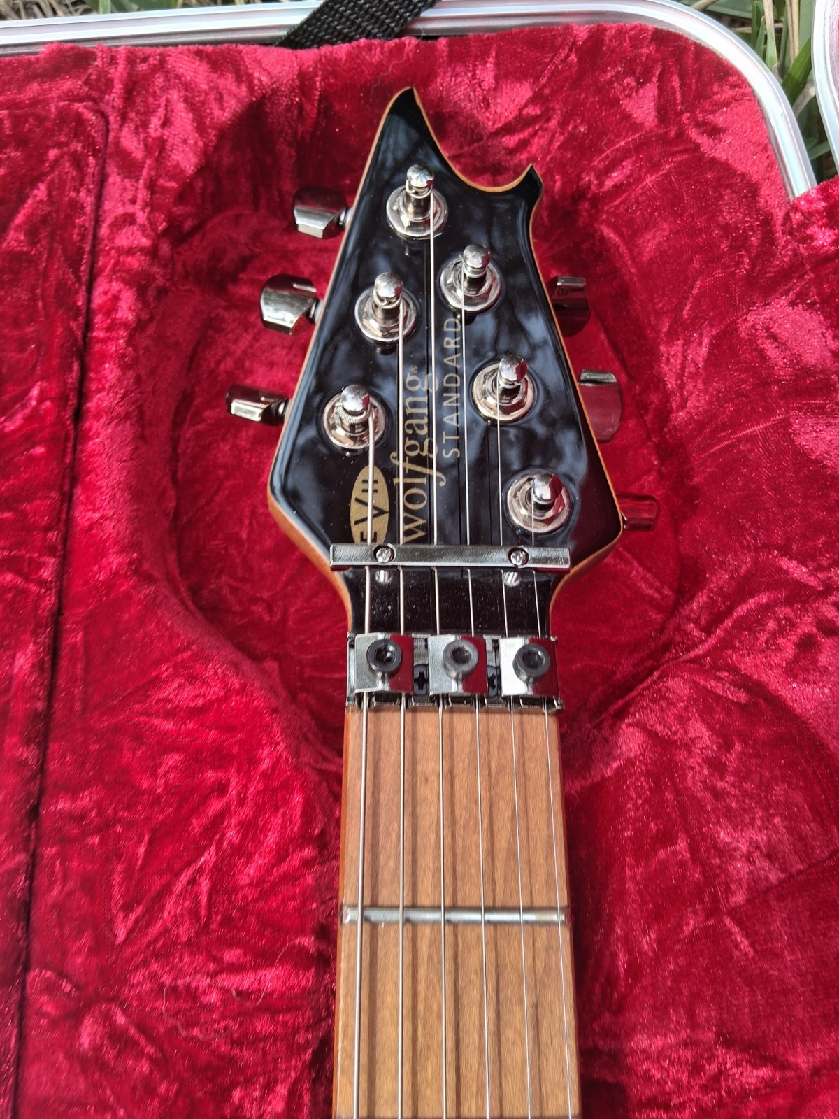 EVH Wolfgang Standard Clorine Burst QM Guitar W/ Hard Case