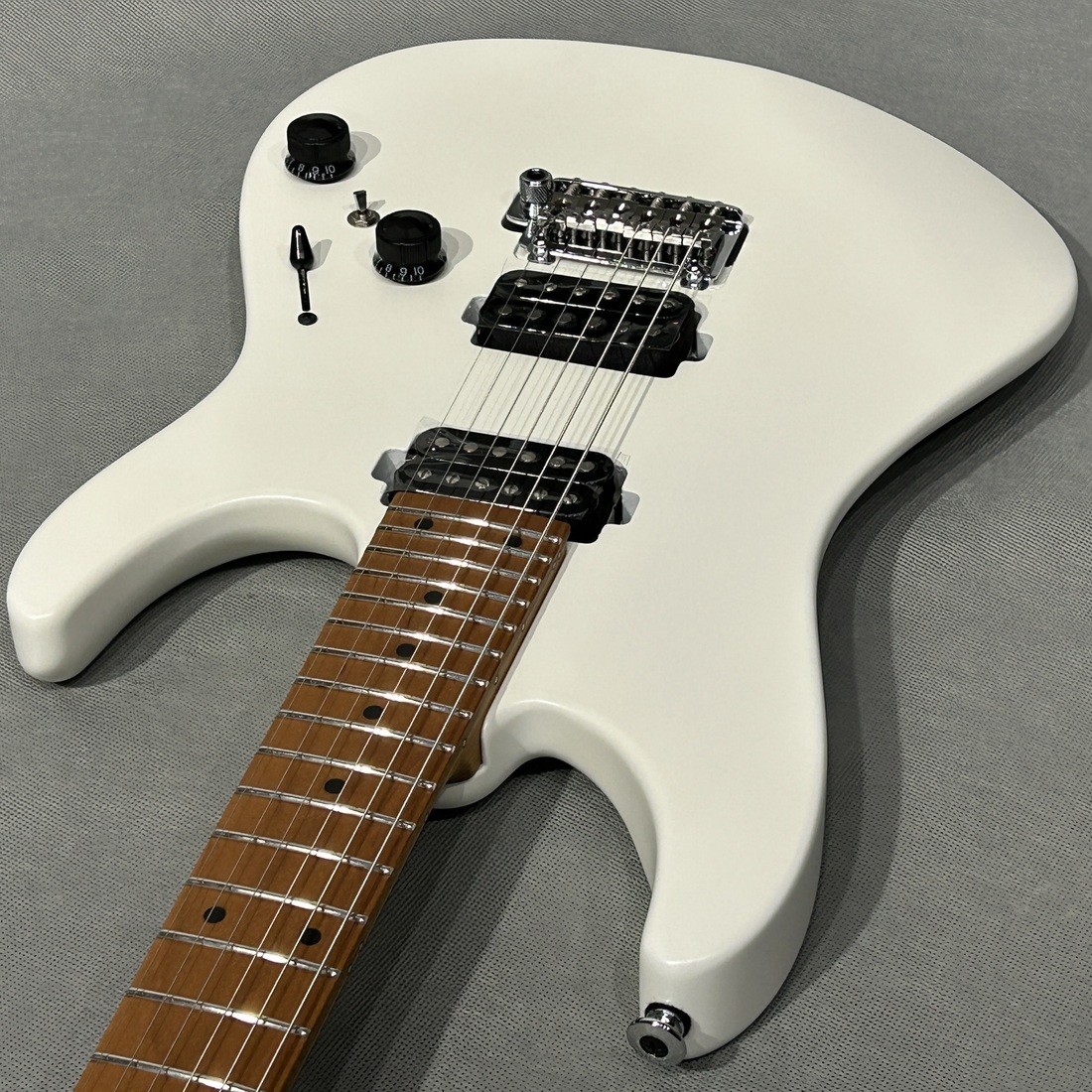 Ibanez Az2402 Pwf Pearl White Flat Approx. 3.2Kg Made In Japan Prestige