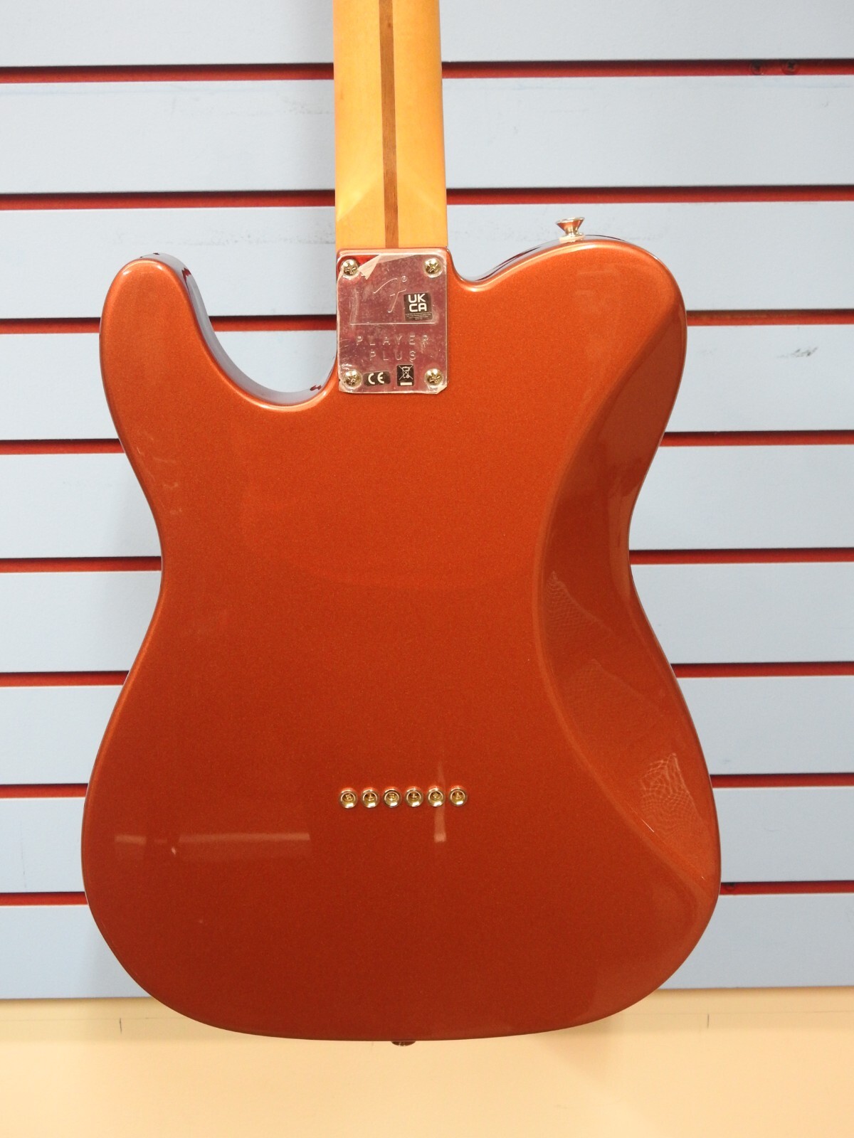Fender Player Plus Telecaster MN – Aged Candy Apple Red