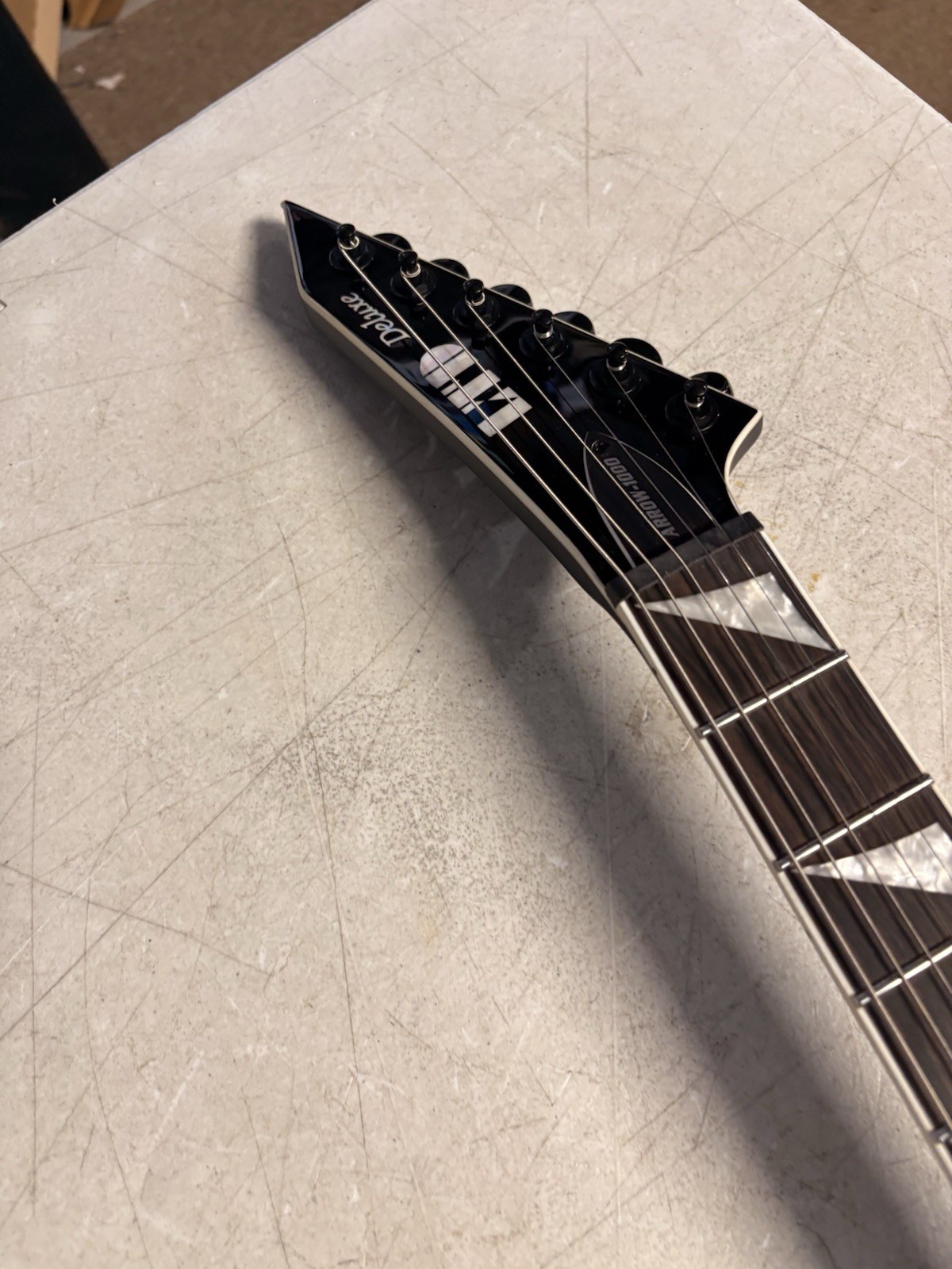 ESP LTD Arrow 1000ET Evertune Black Solid Body Electric Guitar